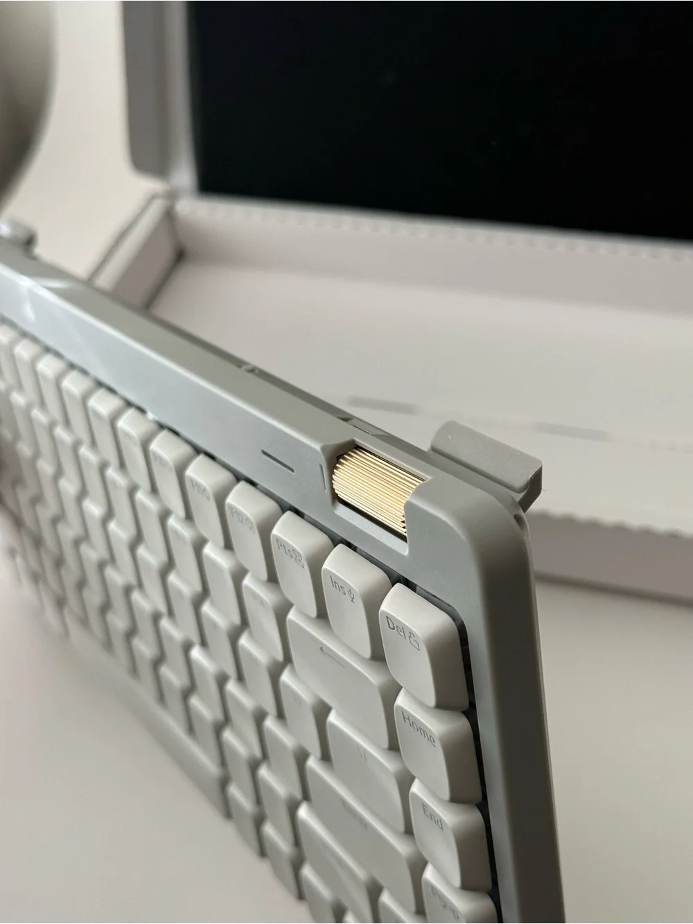 Lofree Flow Lite84 Low-profile Mechanical Keyboard
